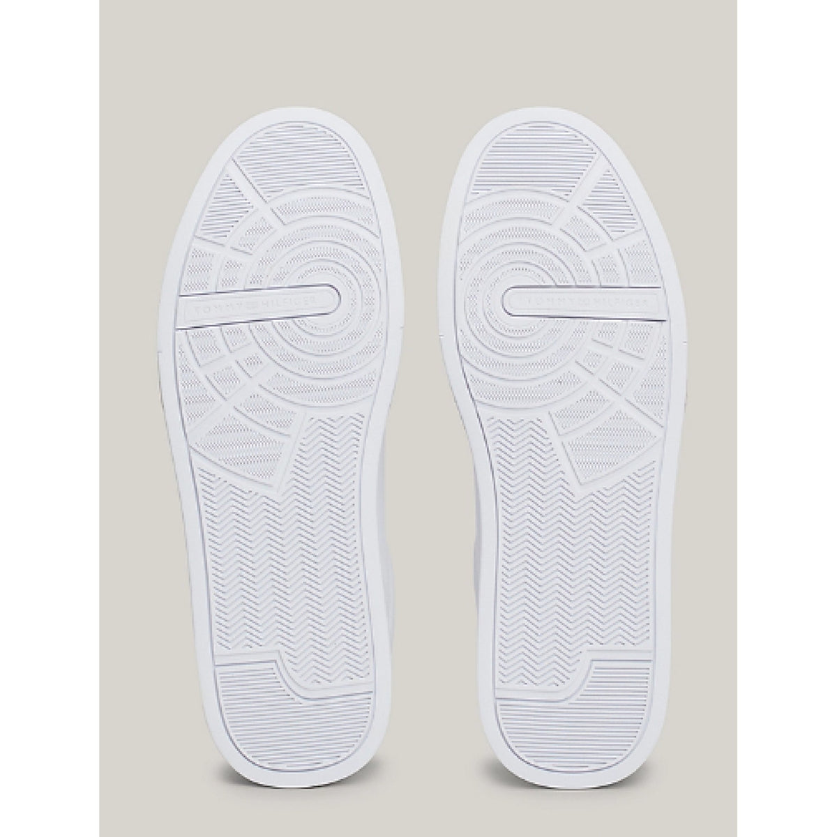 Sneakers sportive essential in pelle con logo
