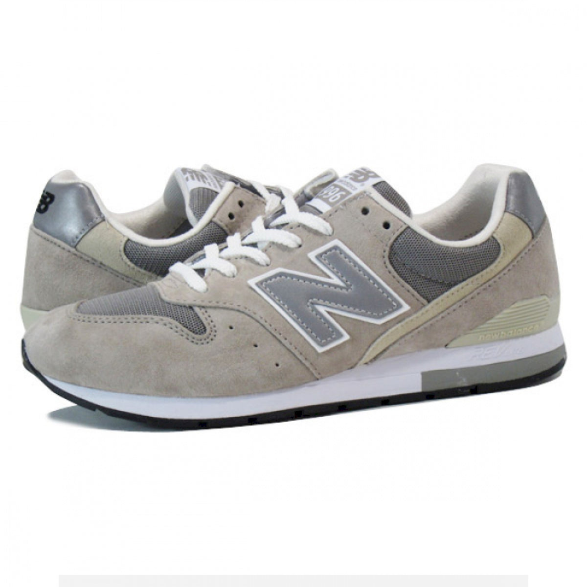 996