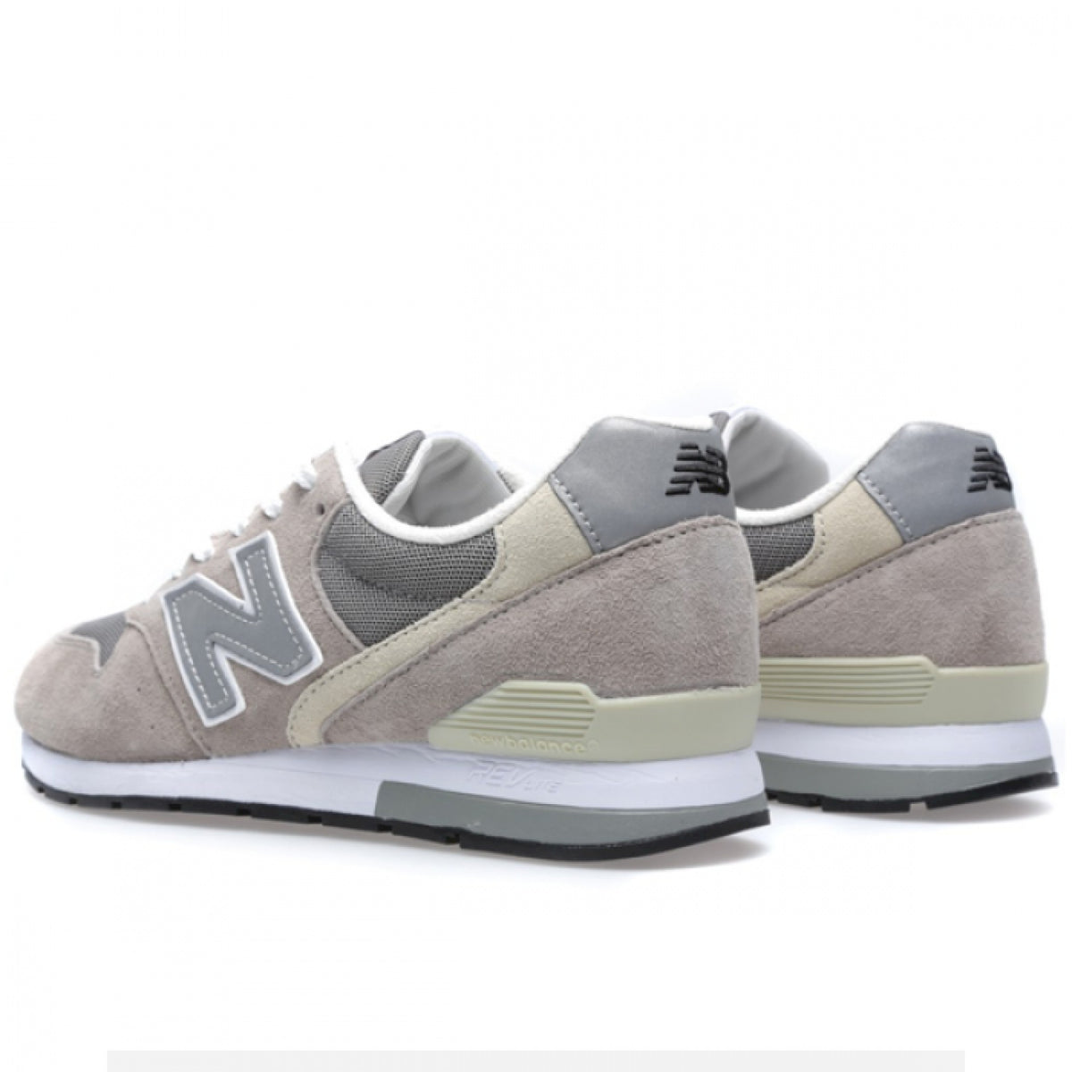996
