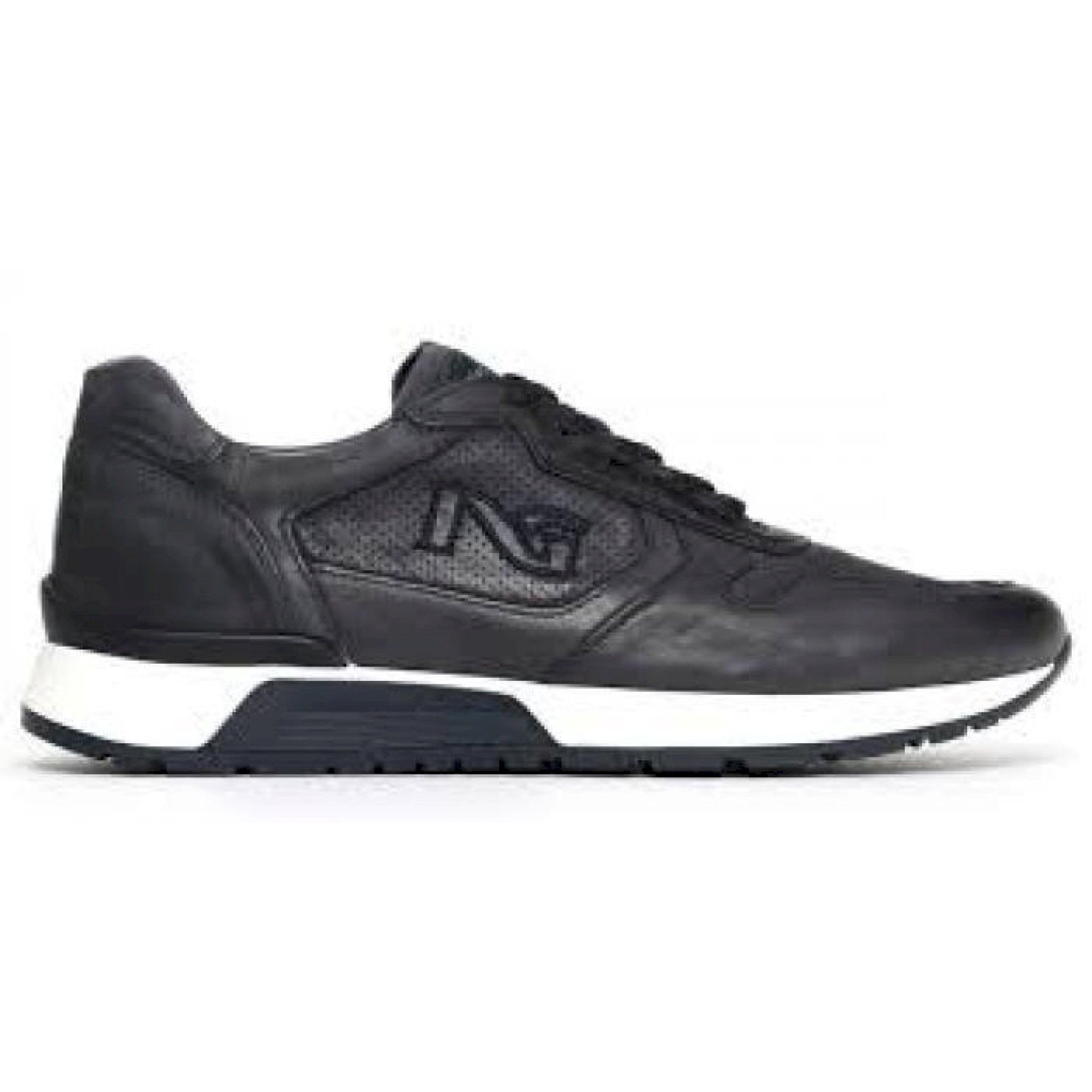 Sneakers lacci