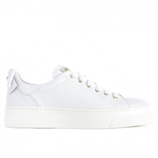 Scarpa bassa con fiocco