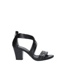 Sandalo con tacco chiuso dietro e incrocio