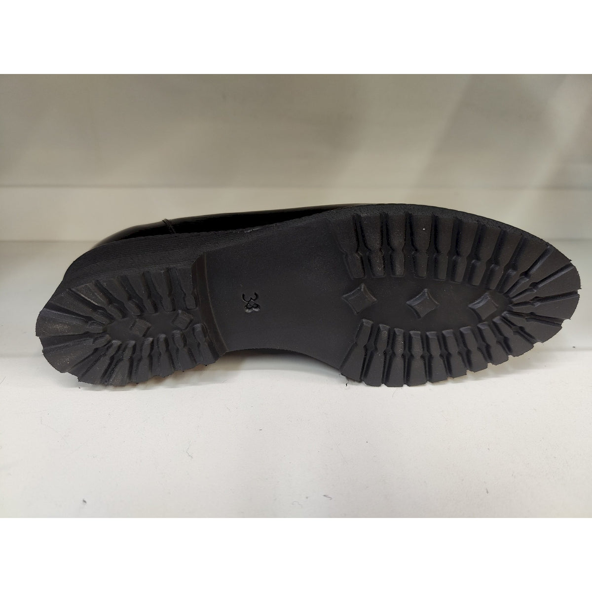 Mocassino in camoscio con zeppa