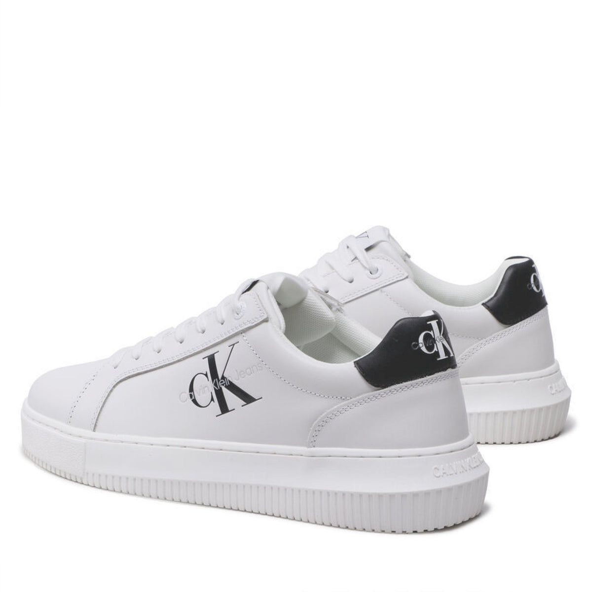 Chunky cupsole monologo