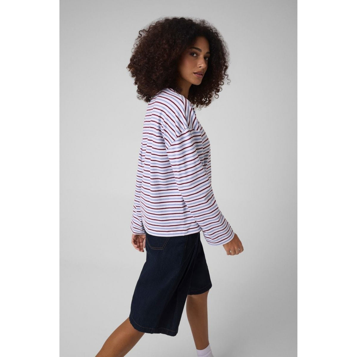 Guess - t shirt relaxed guess a righe